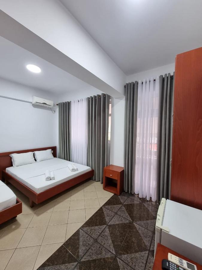 Ideal Apartments & Rooms Саранда Экстерьер фото