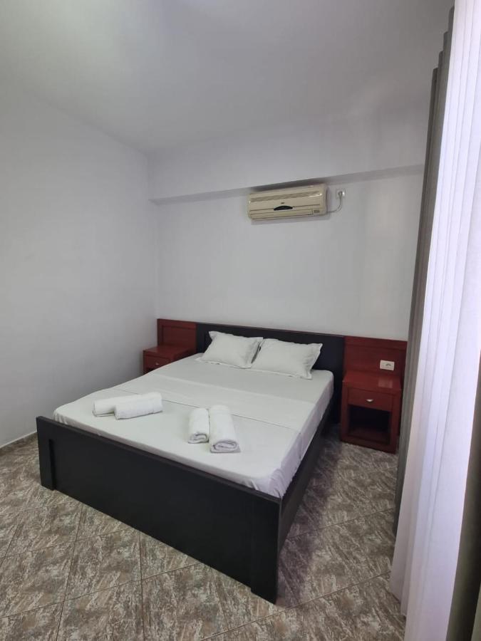 Ideal Apartments & Rooms Саранда Экстерьер фото