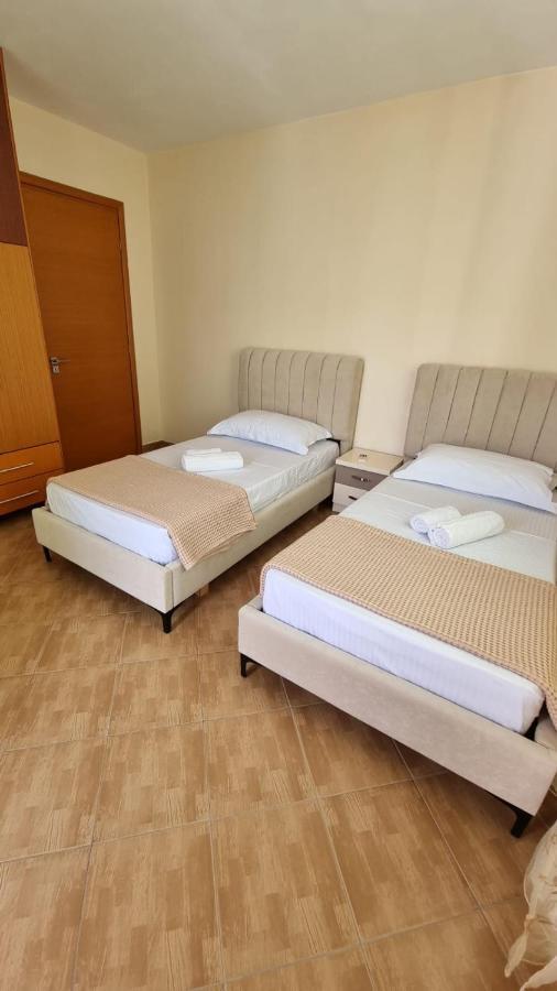 Ideal Apartments & Rooms Саранда Экстерьер фото